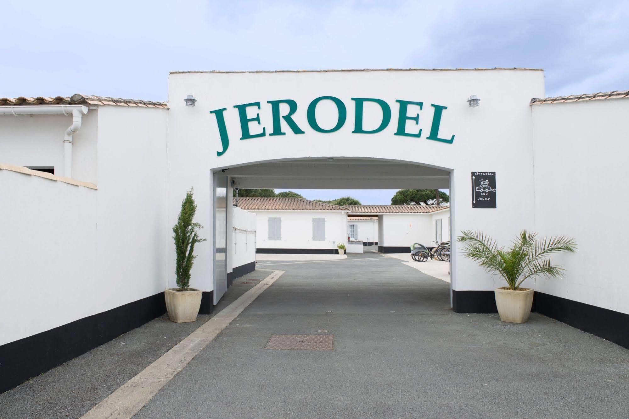 Hotel Jerodel Le Bois-Plage-en-Ré Exteriör bild