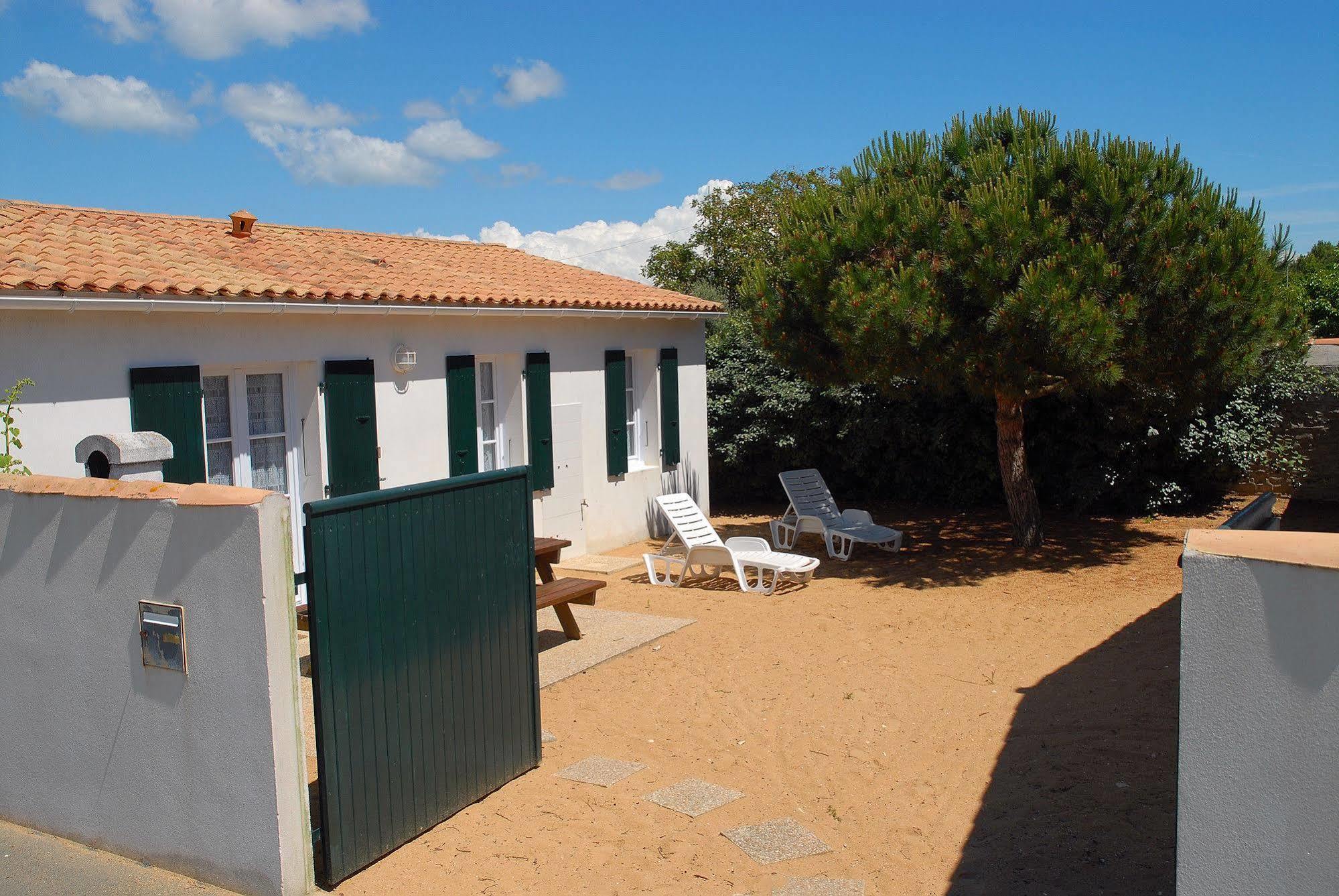 Hotel Jerodel Le Bois-Plage-en-Ré Exteriör bild